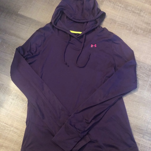 Under Armour Tops - Under armor lightweight NEW ADD SOLD💜💜